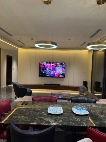 Cho thuê 3pn sunshine golden river  141m²  view công viên 7625991