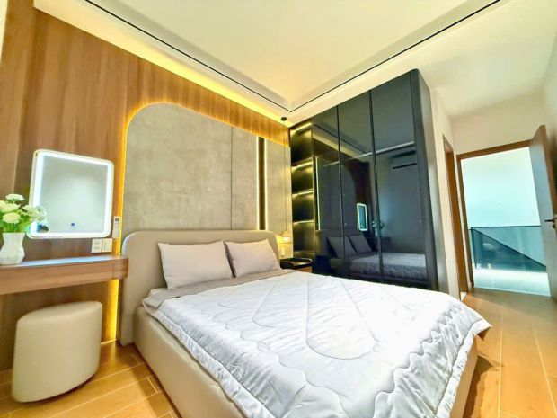 Bán nhà đẹp thạch bàn- ngõ nông- oto- 45m 5 tầng hơn 7 7627268