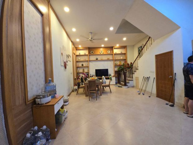 Bán nhà khuất duy tiến, gần phố, 87m2 mt7.2, ô chờ thang 7630438