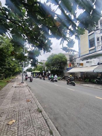 Sang nhượng quán trà sữa 2 mặt tiền  chỉ 100 triệu 7631735