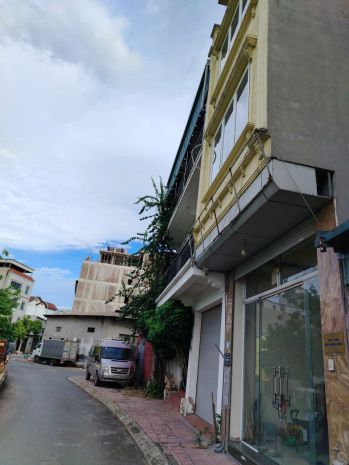 Cho thuê nhà mới 4 tầng khu vườn hồ 2, cự khối, long biên 7632354