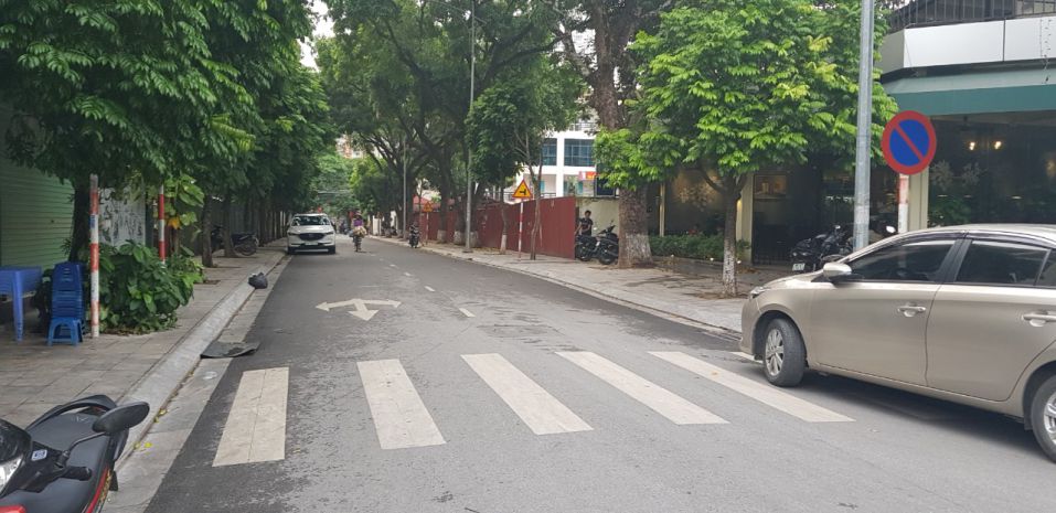 Bán nhà 5 tầng ngõ 10 nguyên văn huyên nghĩa đô cầu giấy 20 7632752
