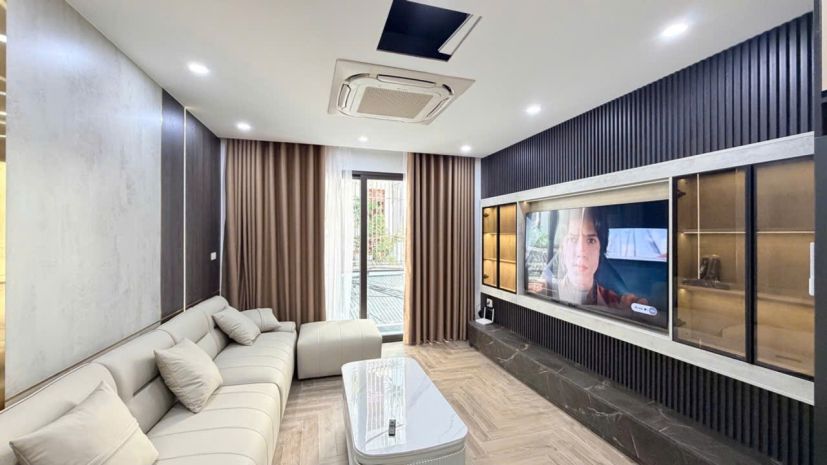 Bán nhà phúc lợi  45m² x 6 tầng  gara ô tô  thang 7635100