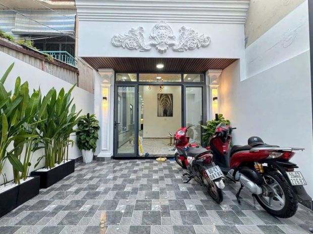 Nhà cạnh trường đh marketing 96m2, nhỉnh 6tỷ, đường tân mỹ, 7635405