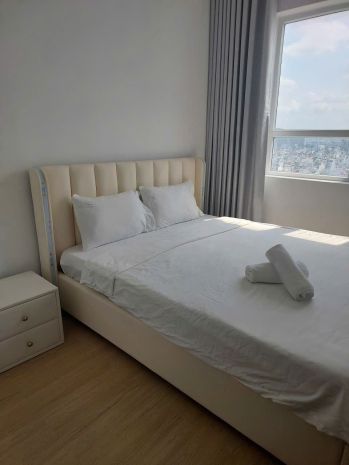 Hot hot  chính chủ cho thuê căn hộ 3 phòng ngủ tại  p. 4, 7637117