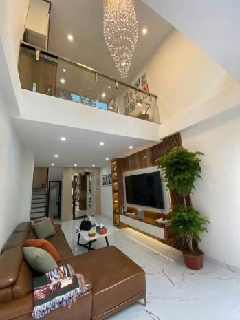 Cho thuê nhà phúc lợi 40m2 x  6 tầng  thang máy  gara 7640520