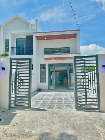 Bán nhà gác lửng - shr- full thổ cư- dt 80 m2- gần chợ bình 7642296