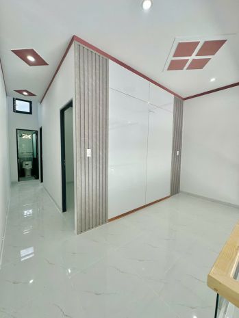 Bán nhà gác lửng - shr- full thổ cư- dt 80 m2- gần chợ bình 7642299