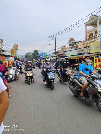 Vị trí đẹp - mặt tiền - chính chủ bán nhà ngay chợ bờ đất, 7642961