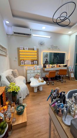 Sang nhanh tiệm nail  gội dưỡng sinh  địa chỉ: 34130 lạc 7643184