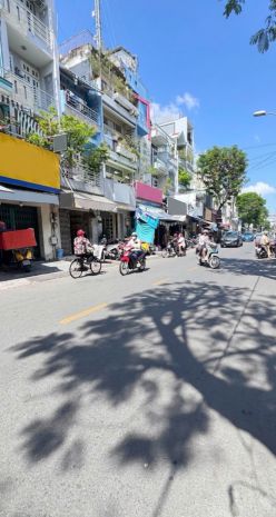 Nhà quận 10 - hẻm xe hơi bà hạt gần mặt tiền - 4 tầng btct 7643599