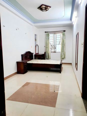 Bán chdv 30p có thang máy 8x20 mặt tiền tô ký, trung mỹ 7644911