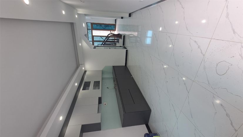 Bán nhà vĩnh trung 40m² x 5 tầng, ô tô vào tận cửa, giá chỉ 7645579
