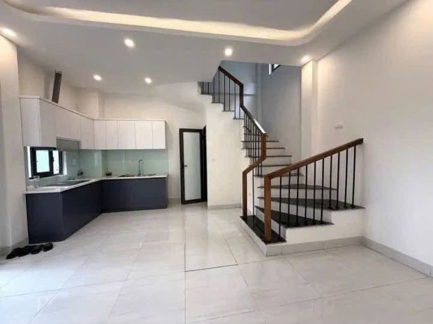 Cho thuê nhà nguyên căn tại ô cách  30m² x 5 tầng  3pn 7645585