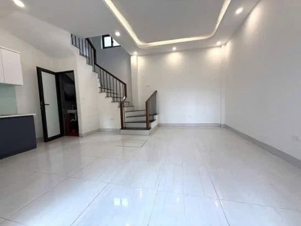 Cho thuê nhà nguyên căn tại ô cách  30m² x 5 tầng  3pn 7645586