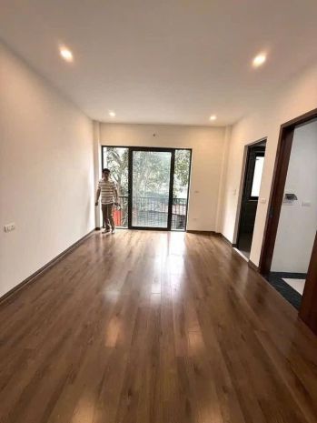 Cho thuê nhà nguyên căn tại ô cách  30m² x 5 tầng  3pn 7645587