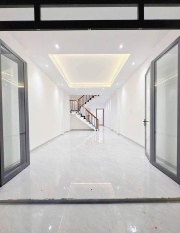 Siêu phẩm nhà đẹp hoàn thiện - xe hơi ngủ trong nhà  - sổ 7646486