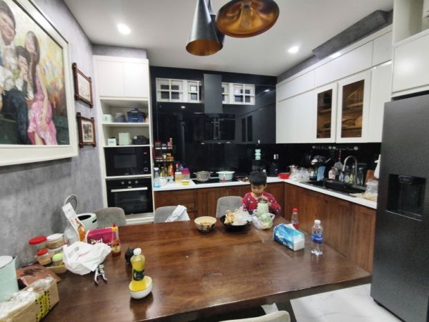 Bán nhà tân bình oto vào nhà 80m2 4 tầng ngang 6.6m bạch 7647828