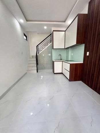 Nhà 2 tầng mới đẹp kế bên âu cơ  giáp tân bình, quận 11 7648892