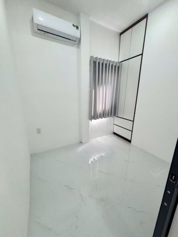 Nhà 2 tầng mới đẹp kế bên âu cơ  giáp tân bình, quận 11 7648893