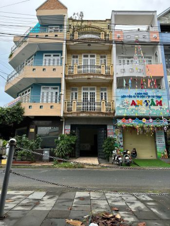 Nhà đẹp  giá tốt  chính chủ cần bán căn nhà l2 đường n1, 7650620