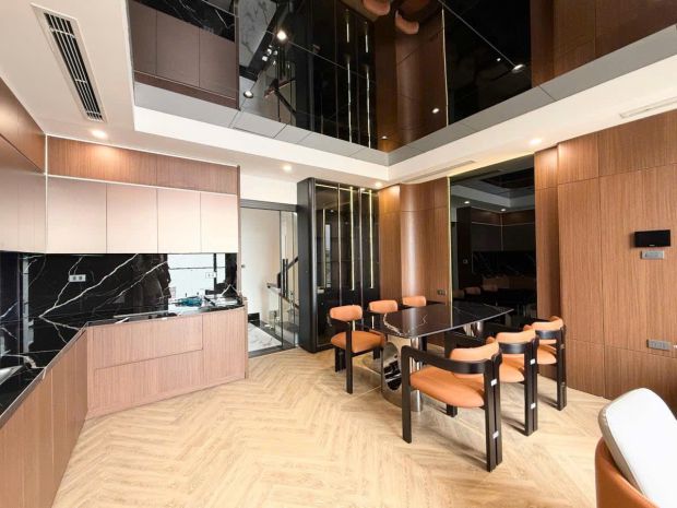 Bán nhà ngọc thụy 52m 7 tầng mt5.1m thang máy gara ô tô 7651876