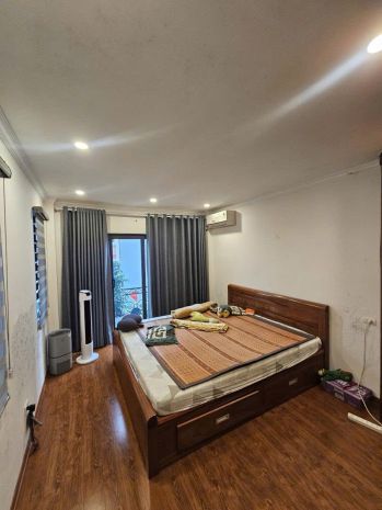 Bán nhà ngọc trì 43m 7 tầng lô góc 3 thoáng kinh doanh ô tô 7651889