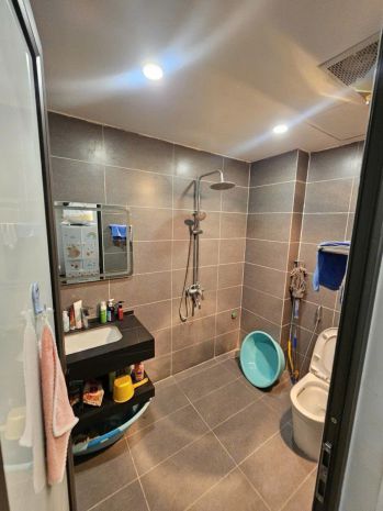 Bán nhà ngọc trì 43m 7 tầng lô góc 3 thoáng kinh doanh ô tô 7651890