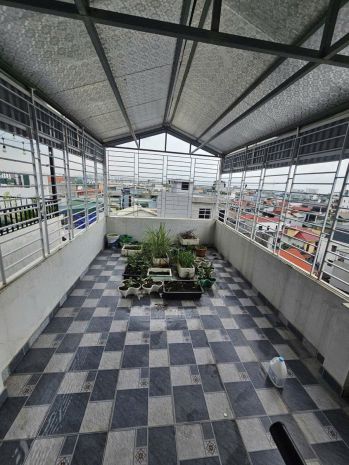 Bán nhà ngọc trì 43m 7 tầng lô góc 3 thoáng kinh doanh ô tô 7651891