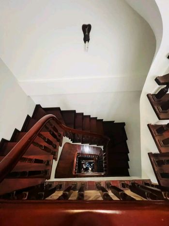 Cho thuê nhà, thang máy, 117m2_ 5t nguyễn thị định, hoàng 7651924