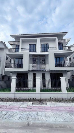 Bán song lập góc 277 m2 centa riverside - vốn 30 - 15 phút 7653990