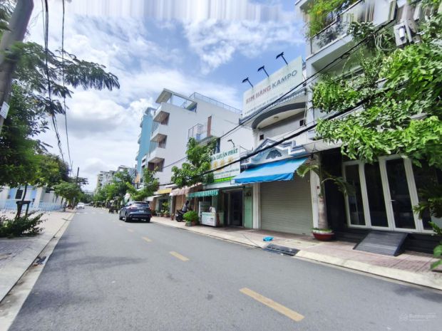 Nhà mặt tiền kdc bình hưng sát bến xe q.8, 80m2  ngang 4m 7654475