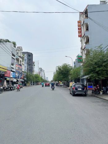 Bán nhà 3 tầng mới đẹp dọn vào ở ngay - hẻm xe hơi 7655522
