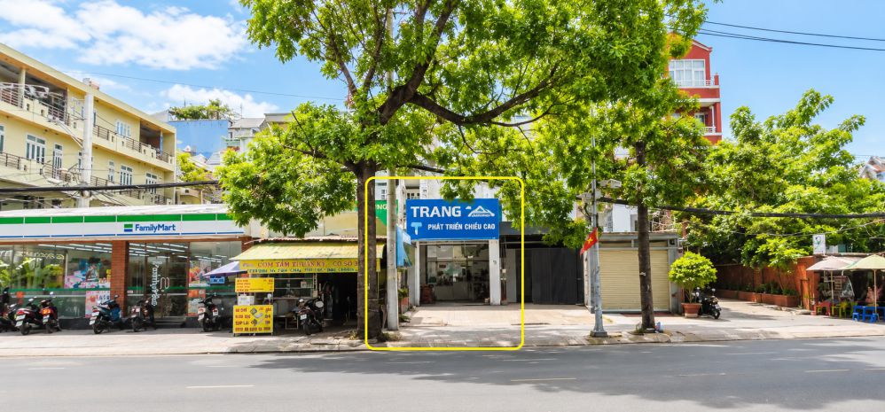 Cho thuê nhà mặt tiền bờ bao tân thắng 120m², 25triệu - 7655604
