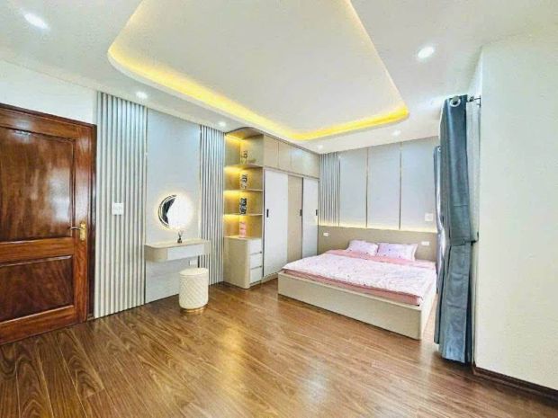Nhà đẹp 7 tầng thang máy  thái thịnh, đống đa - 40 m2 - mt 7656523
