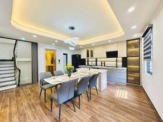 Nhà đẹp 7 tầng thang máy  thái thịnh, đống đa - 40 m2 - mt 7656526