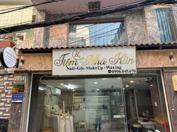 Cần sang gấp tiệm nail  mi  gội đầu tại phú nhuận, hồ chí 7656582