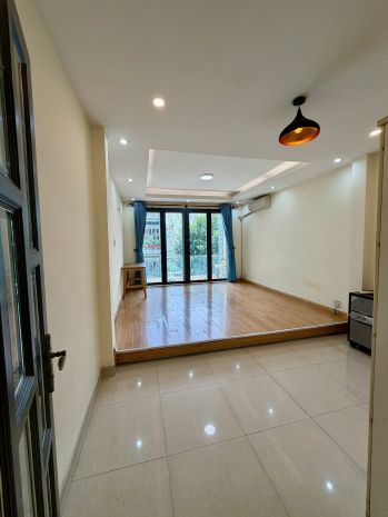 Cho thuê nhà mặt tiền thống nhất 64m²-4tầng- ngay cạnh chợ, 7657553