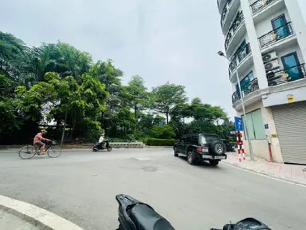 Bán nhà mặt phố bưởi, lô góc, mặt tiền 6.3m, 112m, chỉ 55.5 7658022