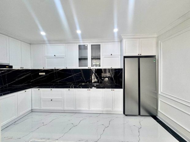 Tòa nhà phân lô 7 tầng  hoàng văn thái, tx - gara ô tô - 60 7658144