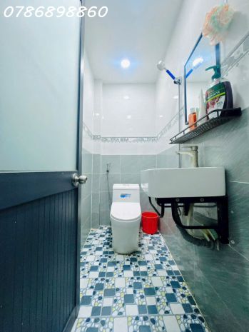 Bán nhà mới 3 tầng  hẻm 27 lê thành phương, phường 15, 7658327