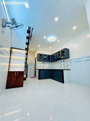 Bán nhà 2 tầng hẻm 523 tùng thiện vương, p.12, quận 8 7658390