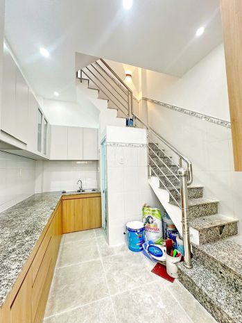 Nhà 4 tầng hẻm 3m  thông, gần mt trần xuân soạn- cư xá 7658432