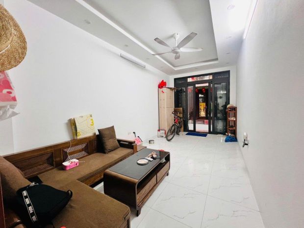 Còn căn duy nhất xuân la -ô tô tránh  kinh doanh thang 7658602