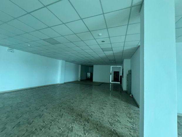 Cho thuê toà nhà văn phòng 4 tầng 720 m² 1 sàn  tại kcn 7658713