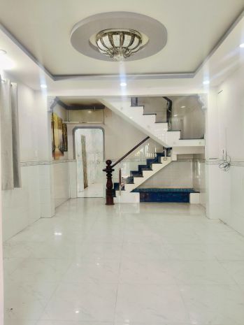 Bán nhà sát hxh dương bá trạc p2 q8 - 4.1x13.5 - 54m2 - chỉ 7659369
