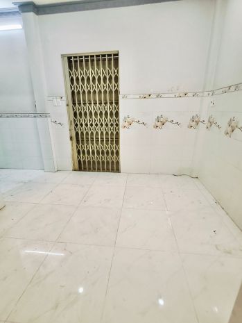 Bán nhà sát hxh dương bá trạc p2 q8 - 4.1x13.5 - 54m2 - chỉ 7659371