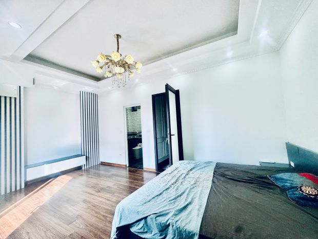 Bán siêu phẩm phúc lợi  long biên 
 nhà đẹp 7660219