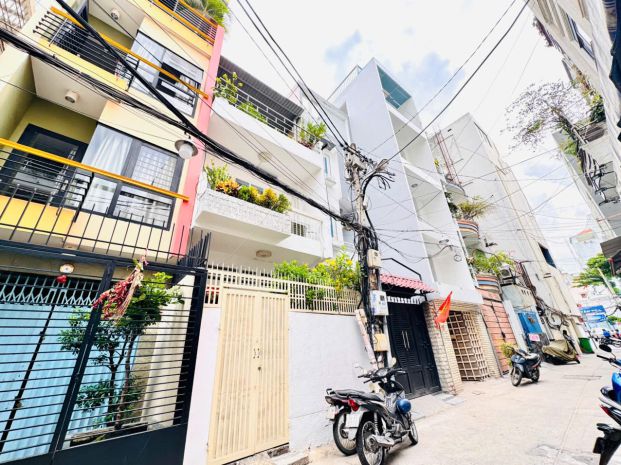 Quận 3: chính chủ  bán nhà 4 tầng mặt tiền hxh 6m võ văn 7661439