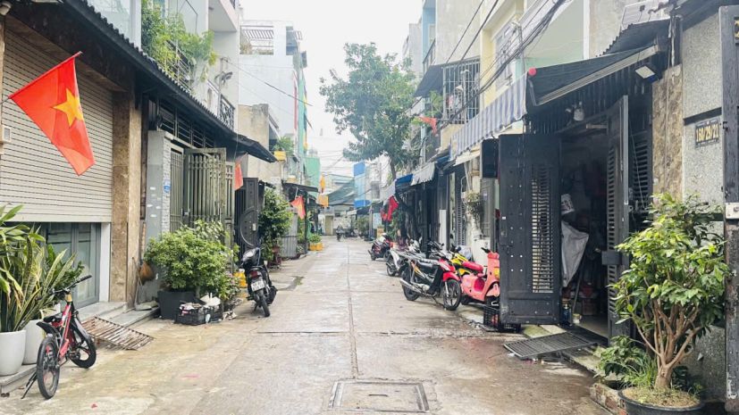 Hẻm xe hơi  đ số 11 bhh gần aeon tân phú gần mặt tiền chợ 7662692